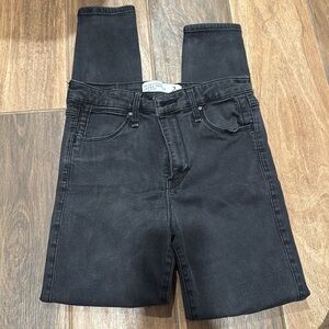 Abercrombie & Fitch Dark Gray Skinny Jeans